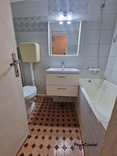 Intercontinental - Batistei 2 camere etaj 4/9, balcon, bloc cu lift