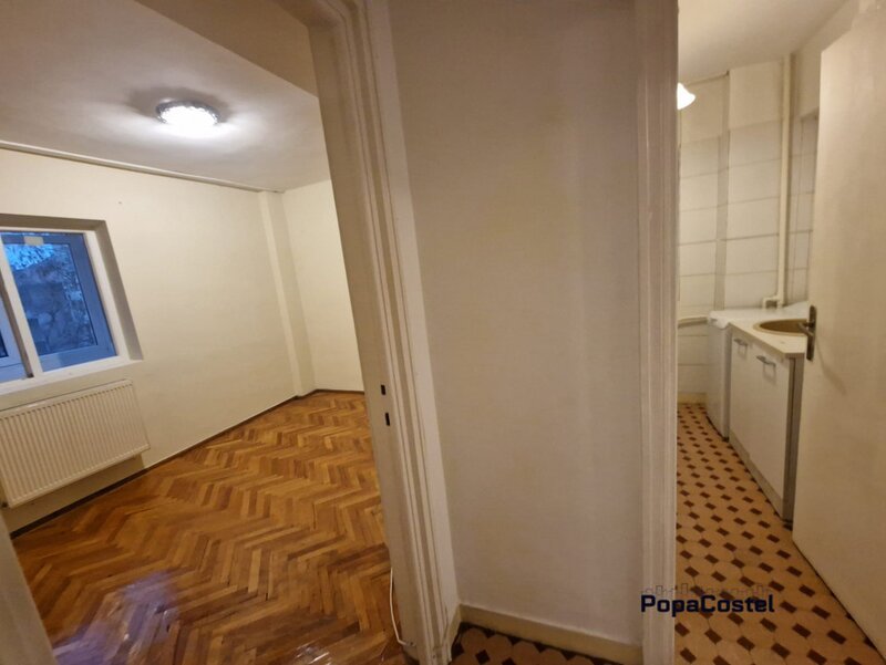 Intercontinental - Batistei 2 camere etaj 4/9, balcon, bloc cu lift